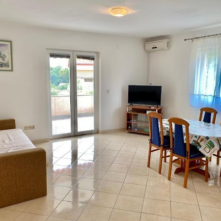 Apartments Malinska - Apartment 4 外观 照片